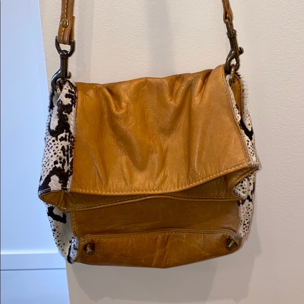 Ceri Hoover Leather purse
